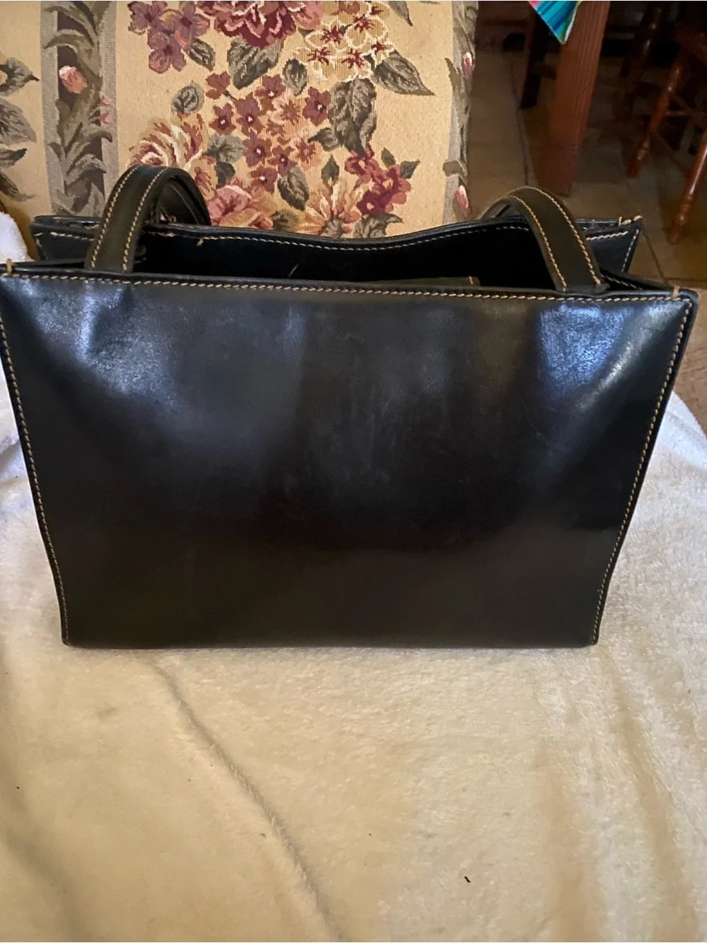 kate spade Black Leather Shoulder Bag with Logo Emboss - Picture 3 of 4